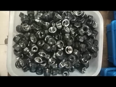 ER NUT を固定する